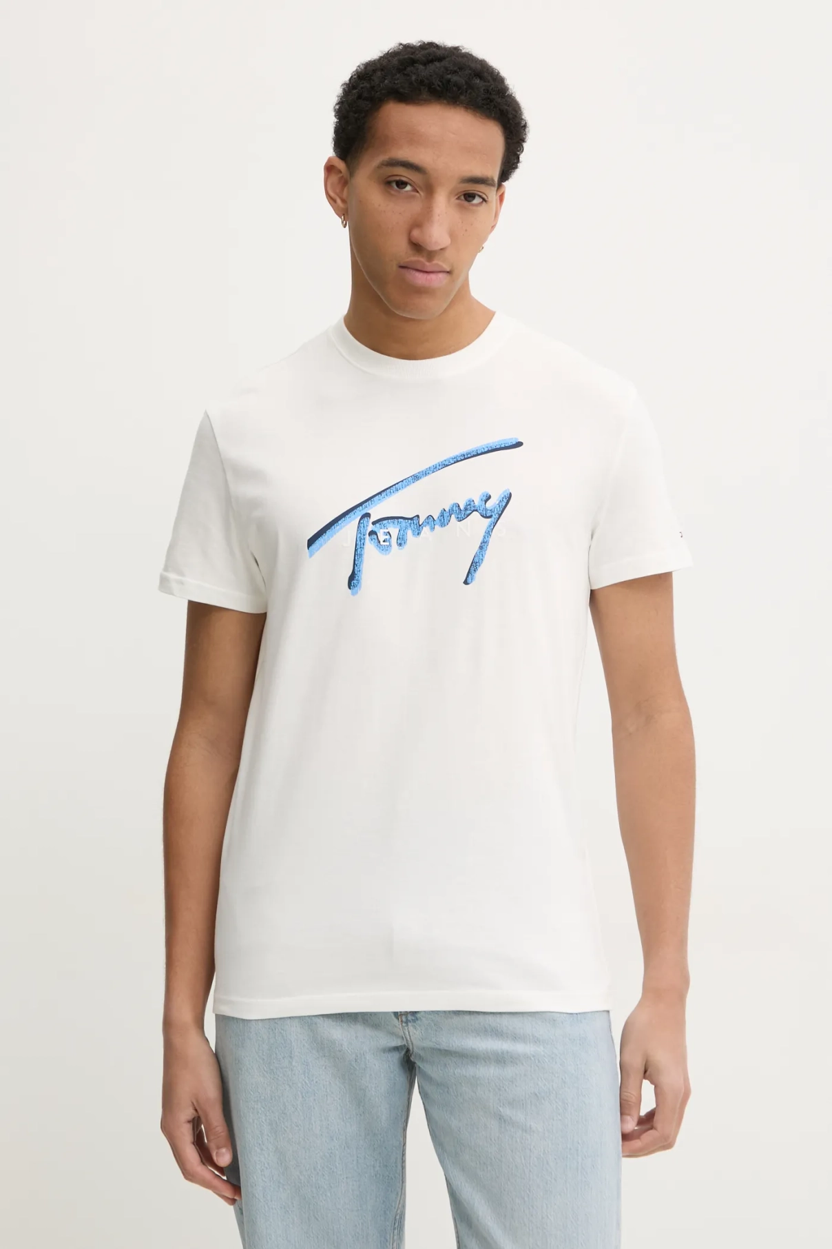 Футболка Tommy Jeans, бежевый
Футболка Tommy Jeans, бежевый