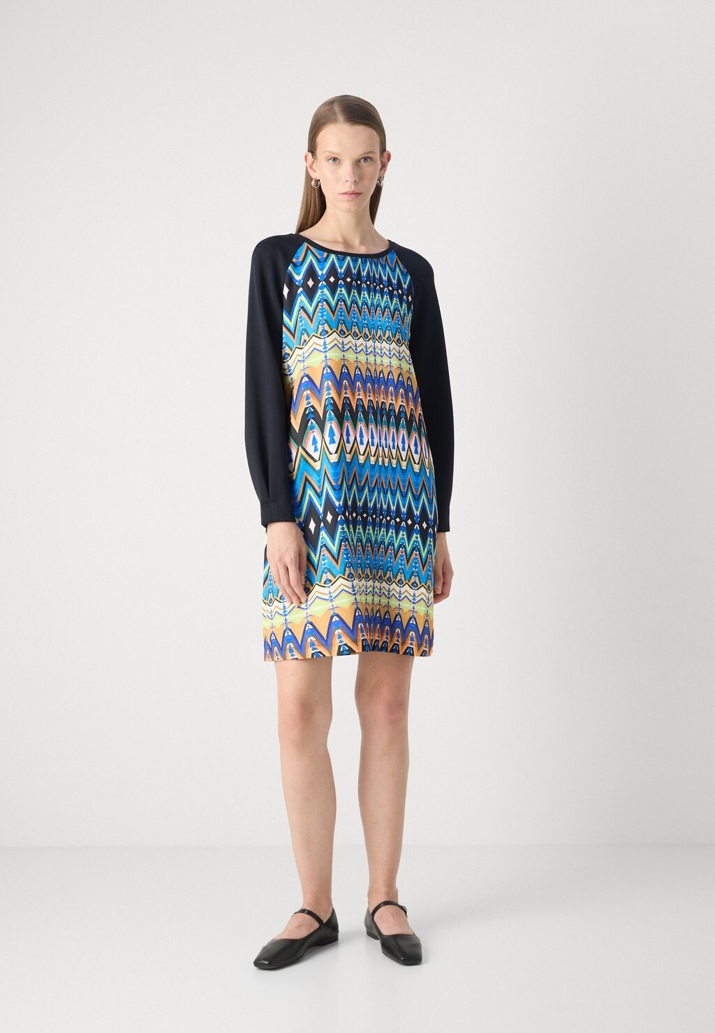 Дневное платье Marc Cain, синий
Дневное платье Marc Cain, синий