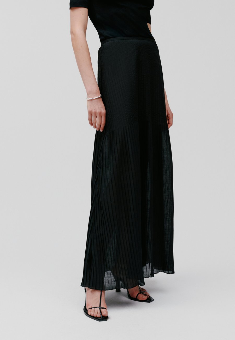 Юбка IVY OAK SALENA, Black
Юбка IVY OAK SALENA, Black