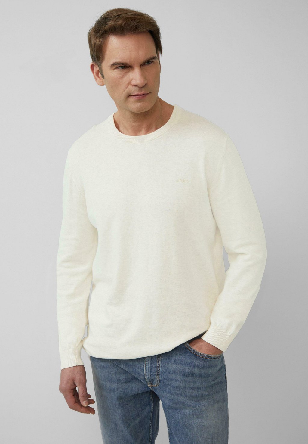 Джемпер MIT LOGO-STICKEREI s.Oliver, белый
Джемпер MIT LOGO-STICKEREI s.Oliver, белый