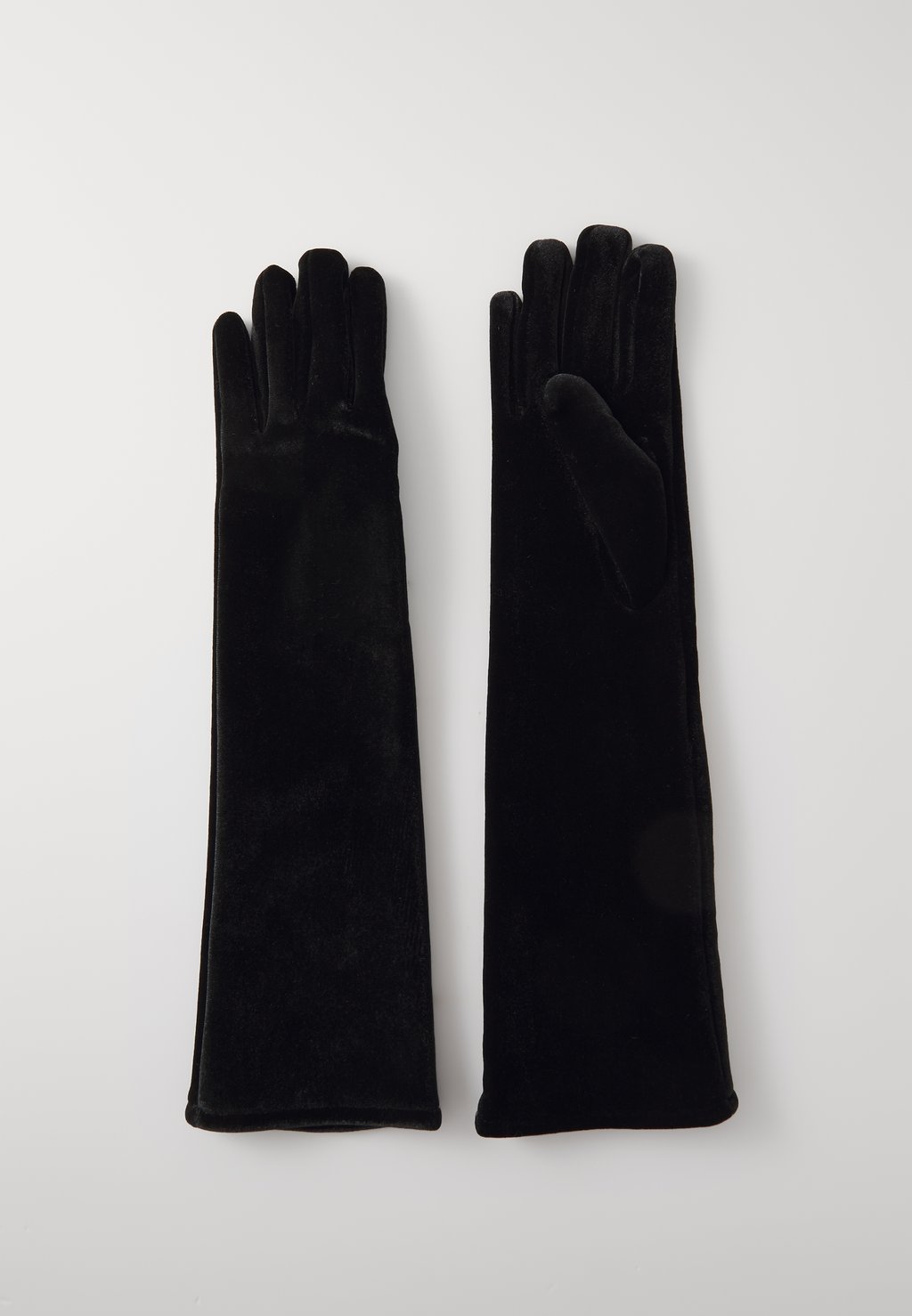 Перчатки Even&Odd, черный
Перчатки Even&Odd, черный