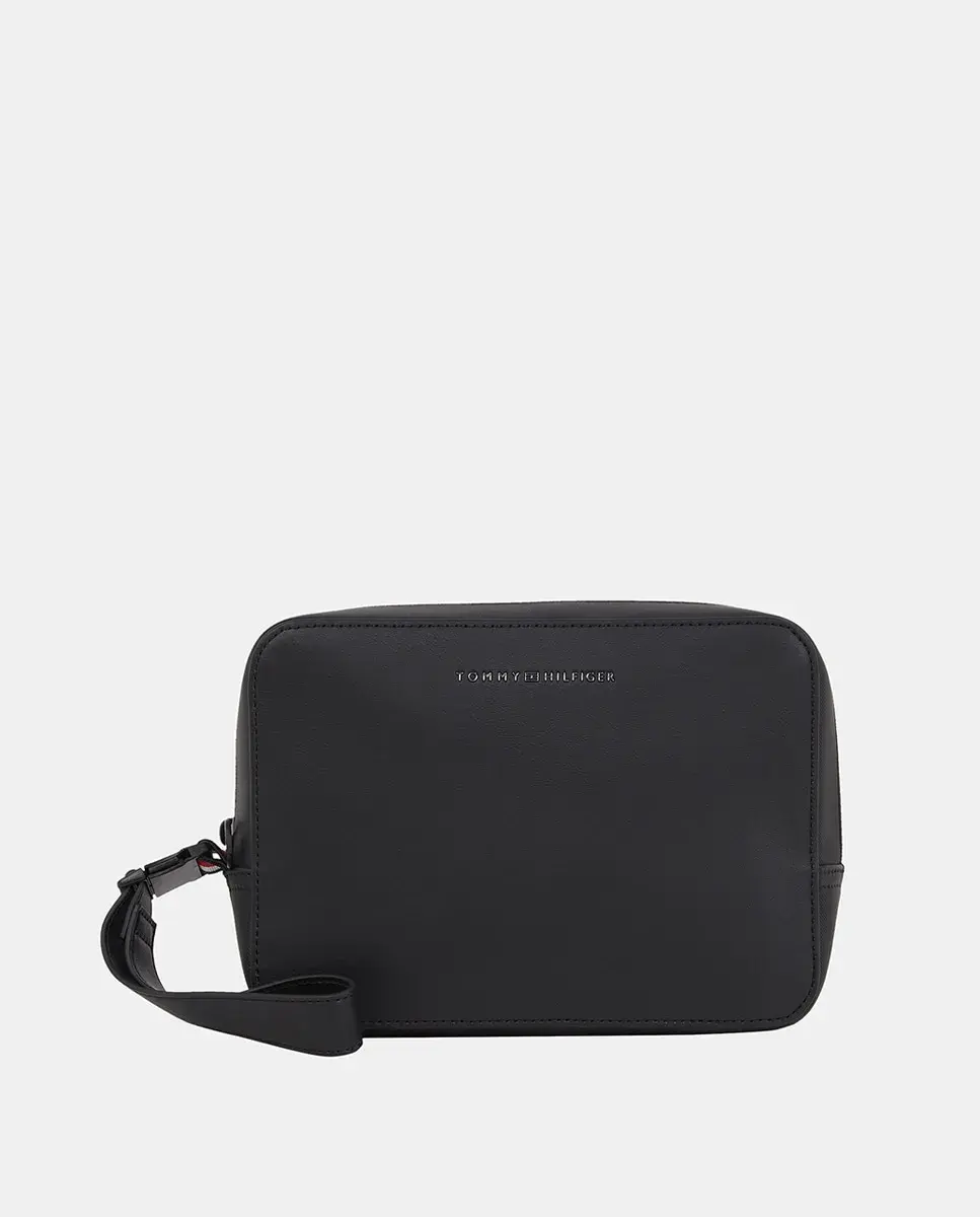Мужская косметичка из экокожи с логотипом на передней части Tommy Hilfiger, черный
Мужская косметичка из экокожи с логотипом на передней части Tommy Hilfiger, черный