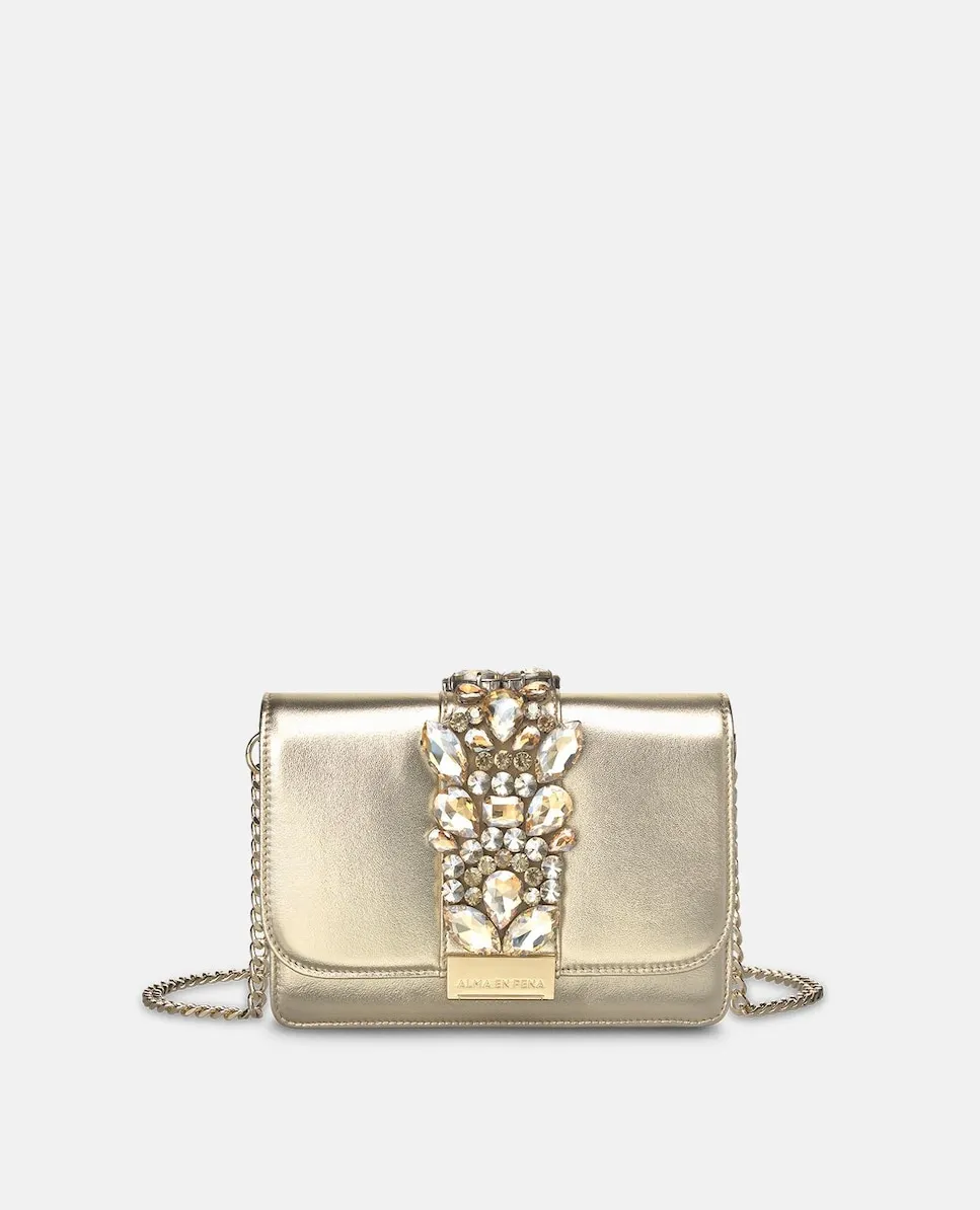 Сумка-бандо с корпусом в форме шкатулки и квадратной деталью-украшением на переднем клапане Alma En Pena, золотой
Сумка-бандо с корпусом в форме шкатулки и квадратной деталью-украшением на переднем клапане Alma En Pena, золотой