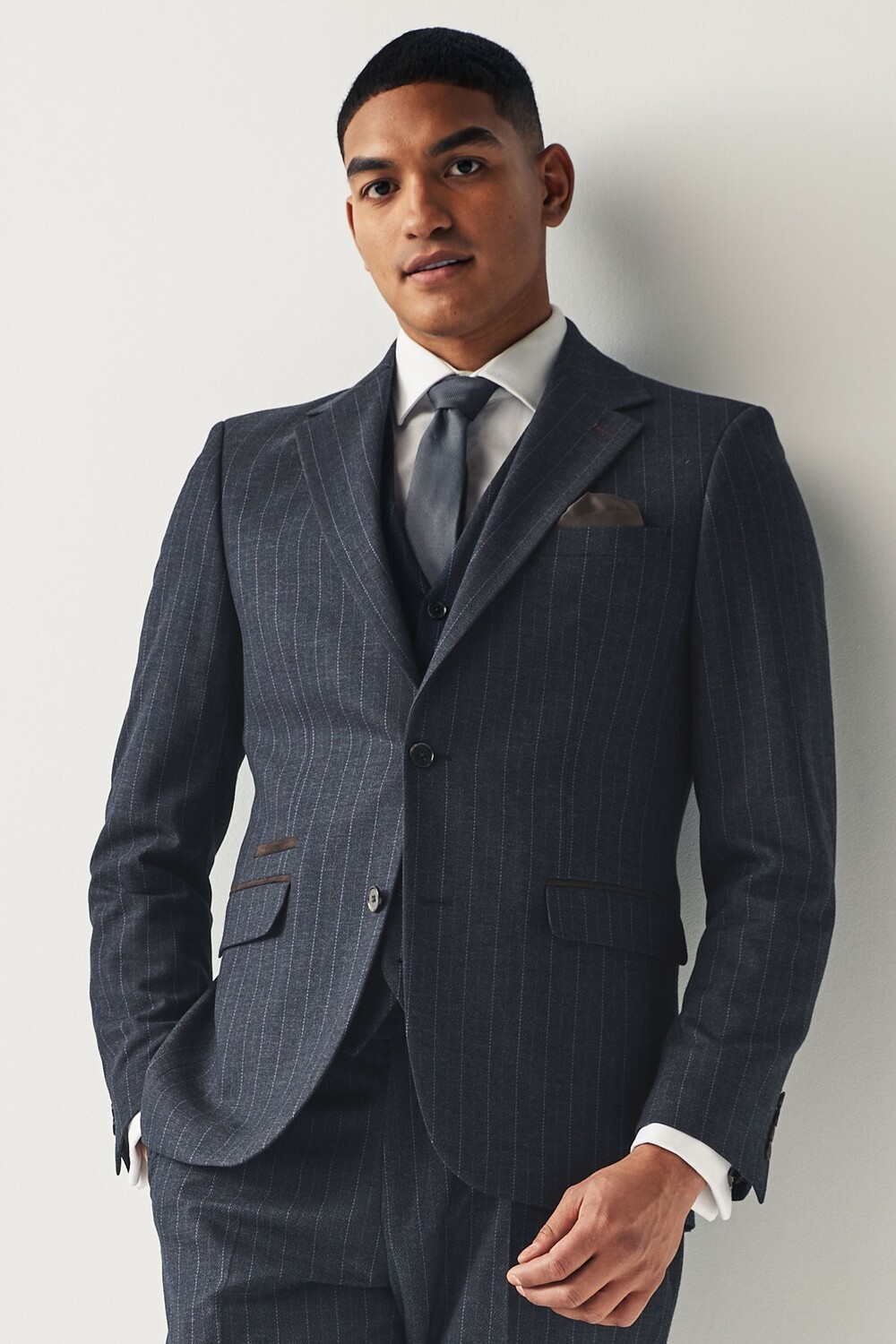 Костюмный пиджак в полоску приталенного кроя Next, синий
Костюмный пиджак в полоску приталенного кроя Next, синий