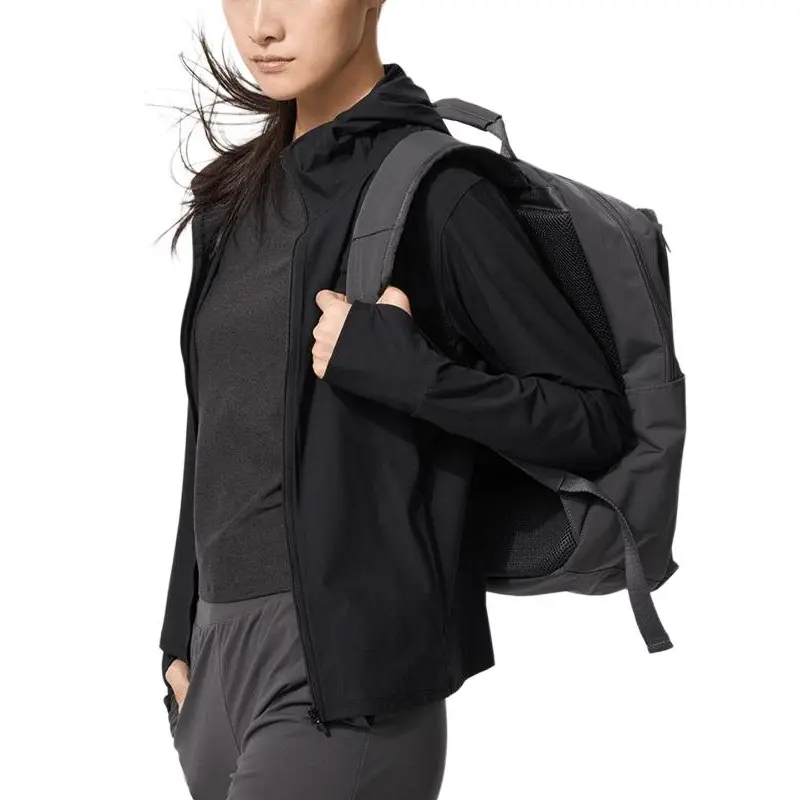 Женская одежда для защиты от солнца SS26 UNIQLO, черный
Женская одежда для защиты от солнца SS26 UNIQLO, черный