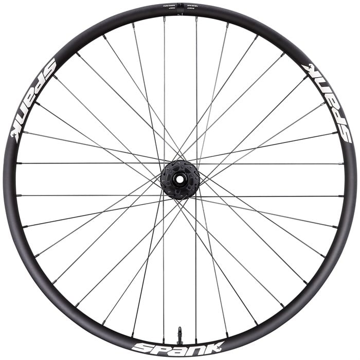 Заднее колесо Spike 33 race - 29 дюймов Spank, Black/White
Заднее колесо Spike 33 race - 29 дюймов Spank, Black/White