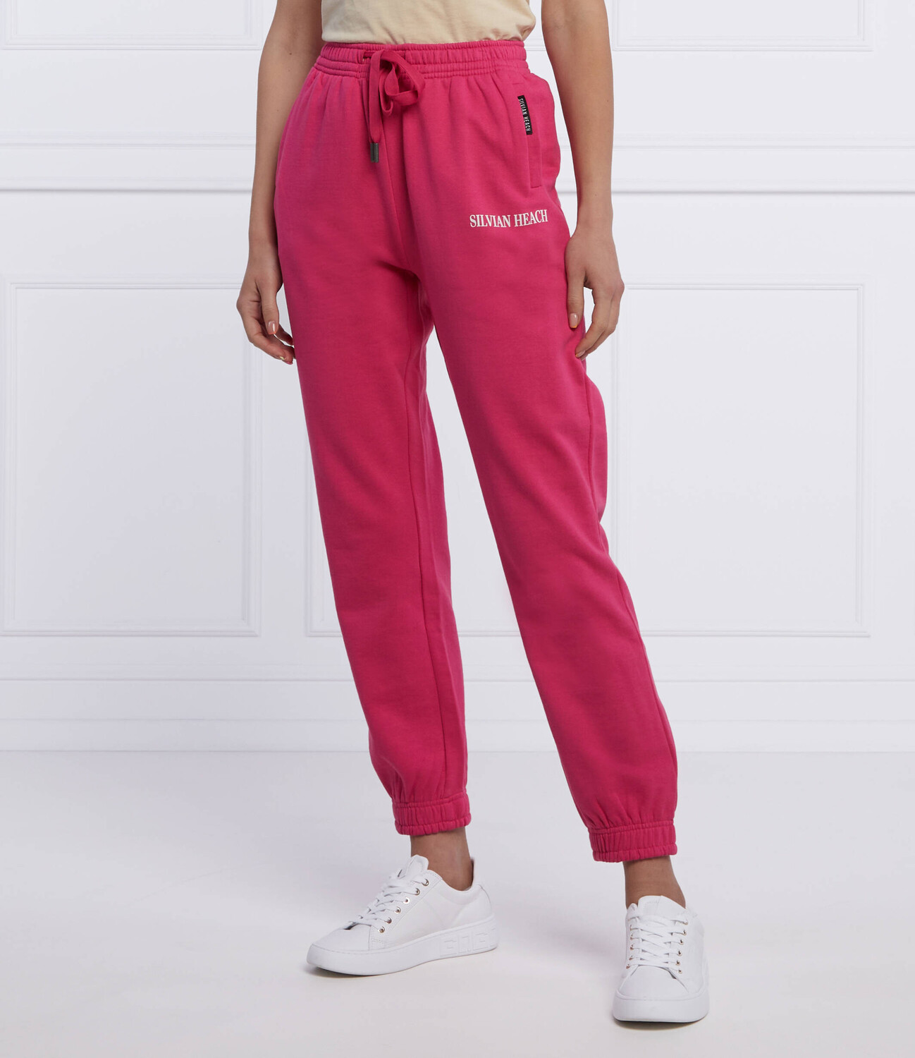 Спортивные брюки Silvian Heach carracosta regular fit, роза
Спортивные брюки Silvian Heach carracosta regular fit, роза