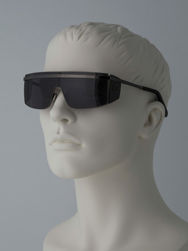 Солнцезащитные очки Philipp Plein, черный
Солнцезащитные очки Philipp Plein, черный