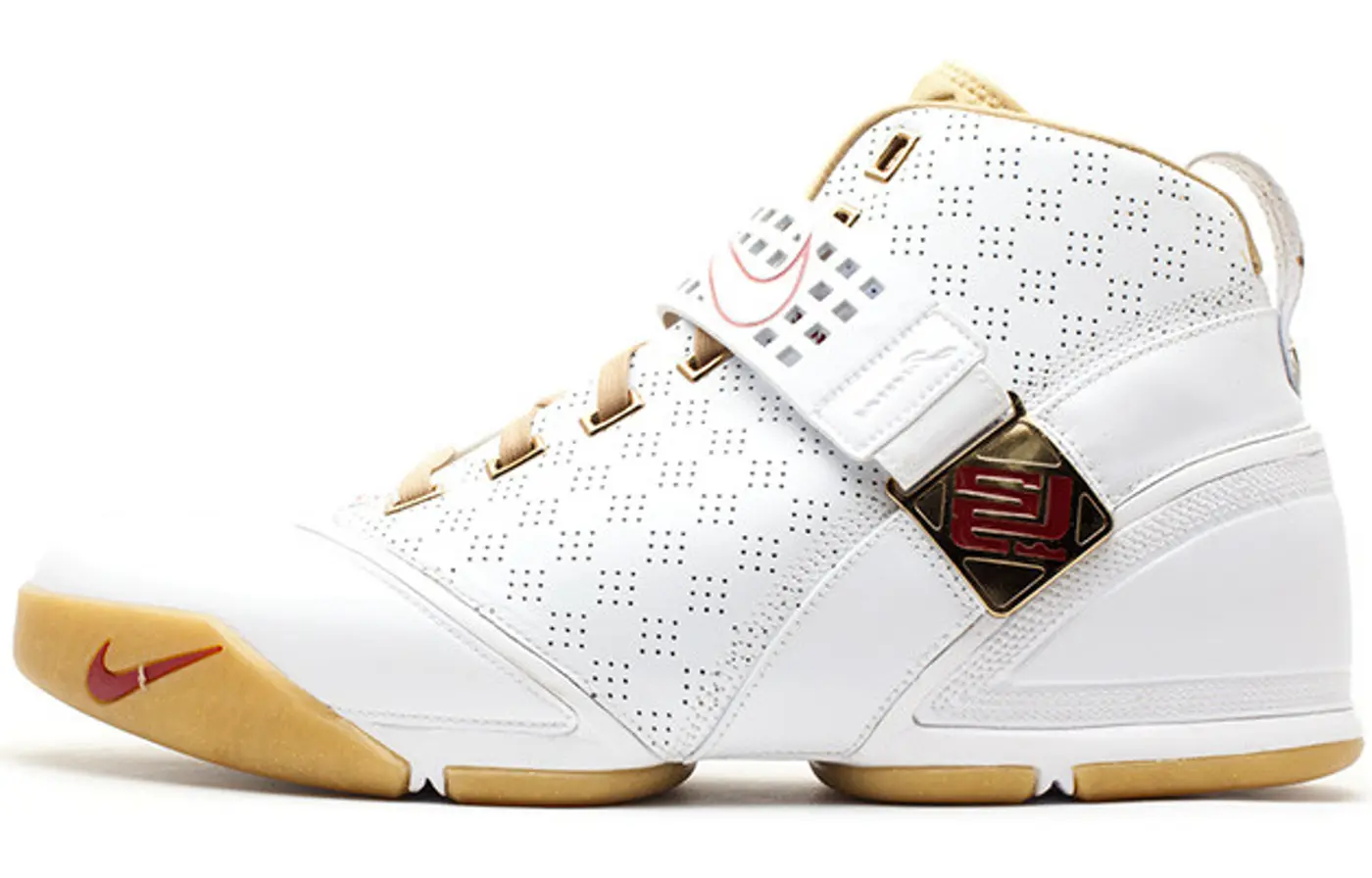 Мужские баскетбольные кроссовки Nike Lebron 5 Vintage
Мужские баскетбольные кроссовки Nike Lebron 5 Vintage