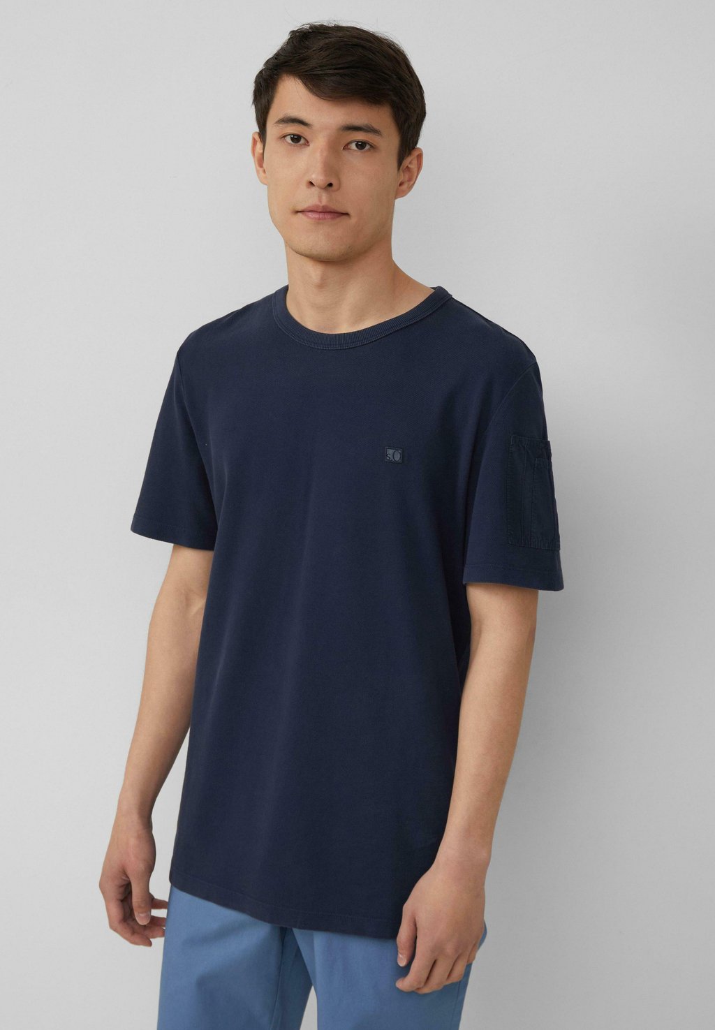 Базовая футболка MIT ÄRMELTASCHE s.Oliver, темно-синий
Базовая футболка MIT ÄRMELTASCHE s.Oliver, темно-синий