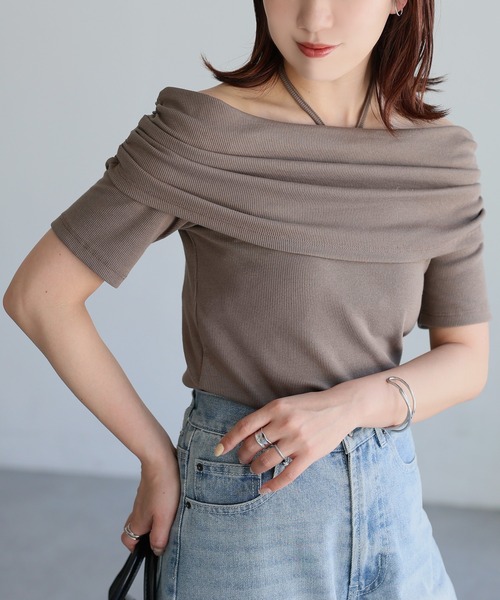 Топ с открытой спиной и завязками на шее Riberry, цвет мокко
Топ с открытой спиной и завязками на шее Riberry, цвет мокко