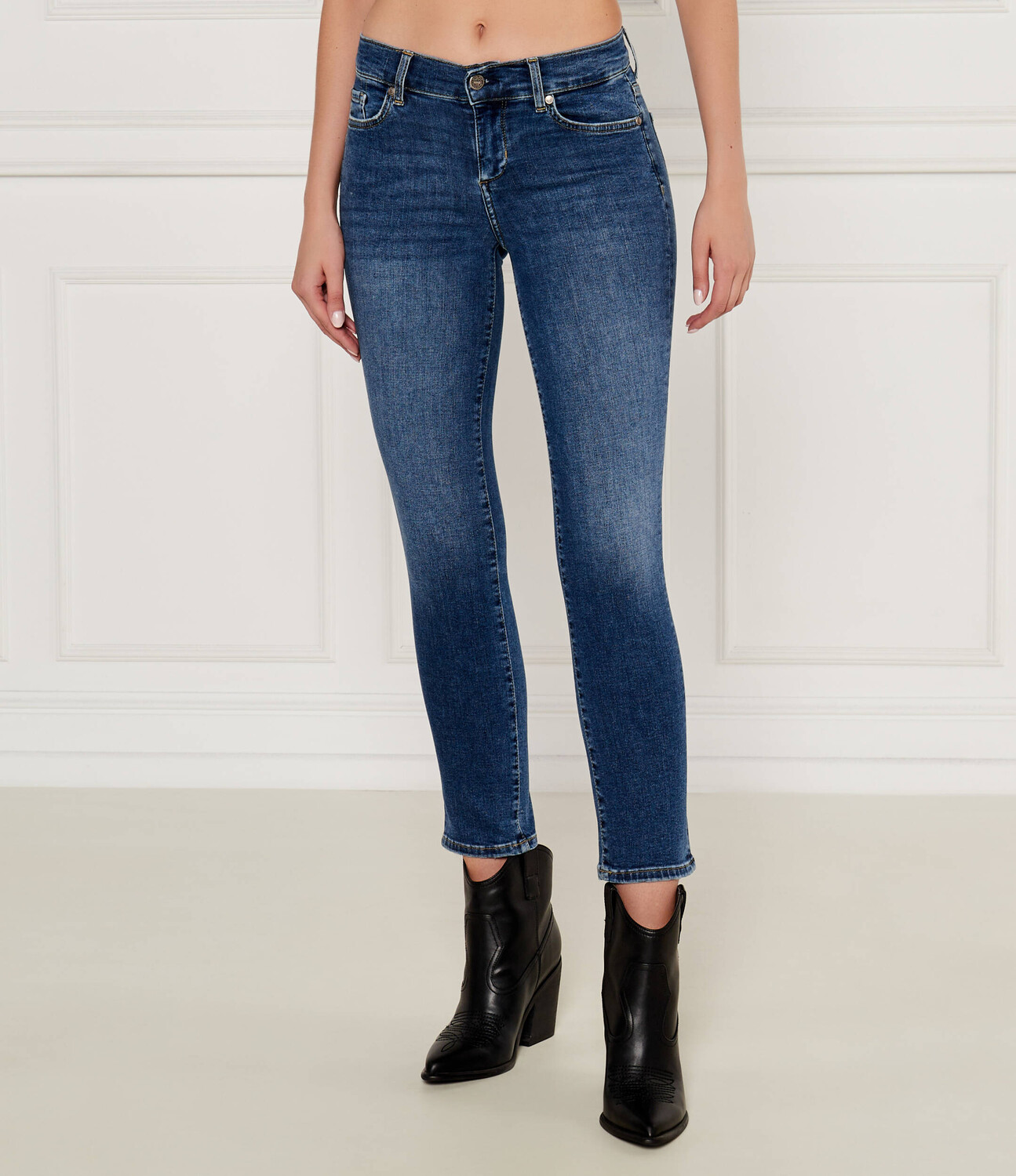 Джинсы Liu Jo DALIA Skinny fit, синий
Джинсы Liu Jo DALIA Skinny fit, синий