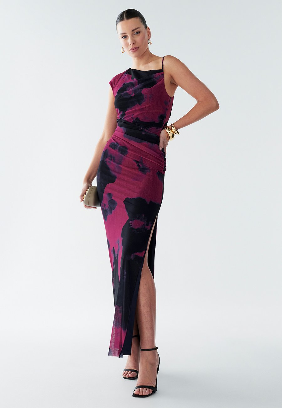 Платье BWLDR CHELSEA, Pink Floral/Purple
Платье BWLDR CHELSEA, Pink Floral/Purple