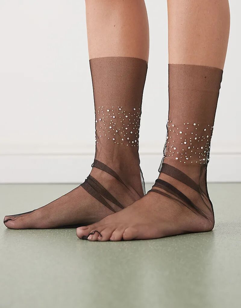 Носки из сетчатой ткани Reclaimed Vintage с жемчугом
Носки из сетчатой ткани Reclaimed Vintage с жемчугом