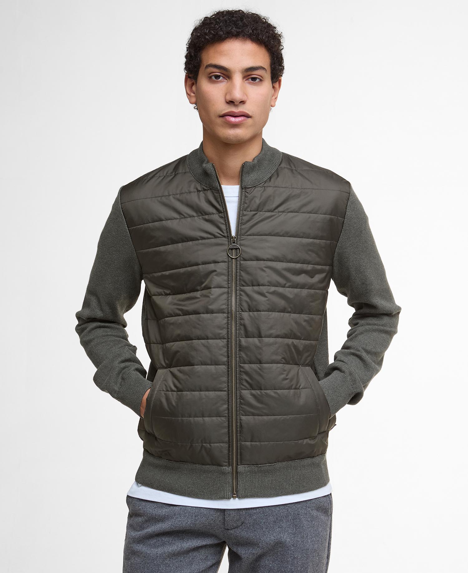 Джемпер Barbour Essential Carn Quilted, оливковый
Джемпер Barbour Essential Carn Quilted, оливковый