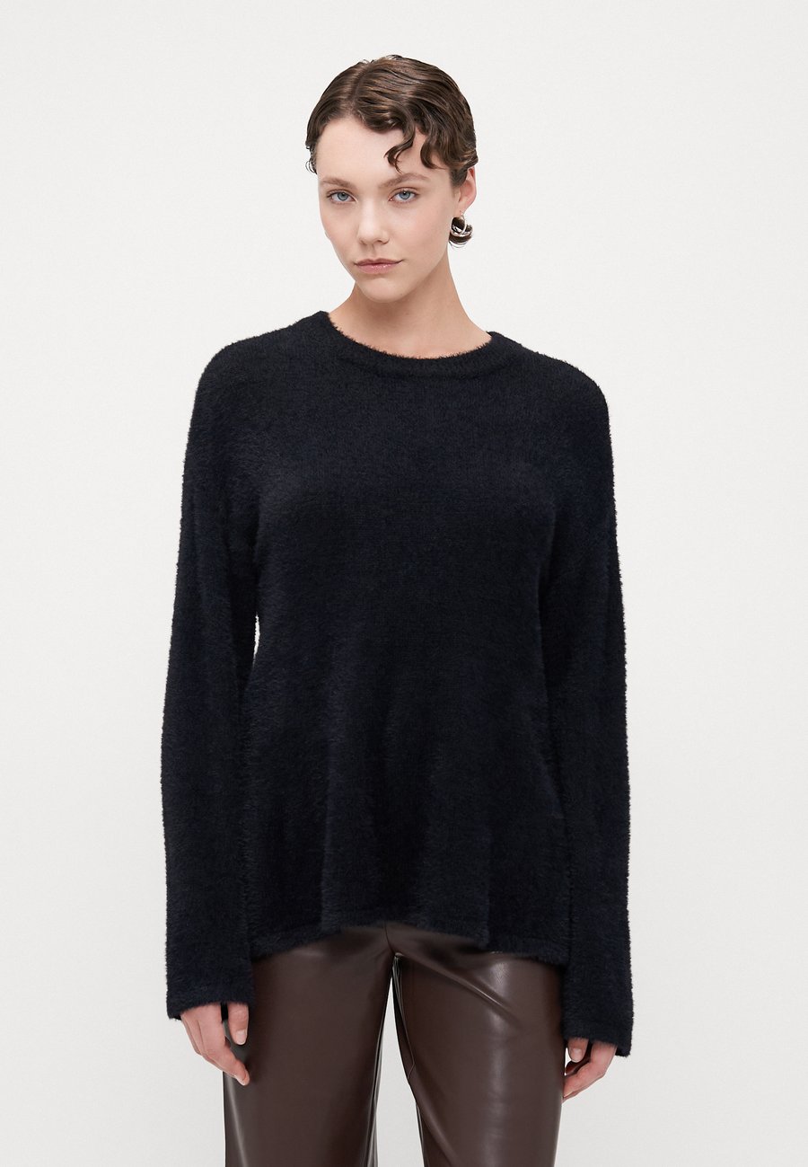 Джемпер ONLY Tall ONLPETRA LOOSE O NECK, Black
Джемпер ONLY Tall ONLPETRA LOOSE O NECK, Black