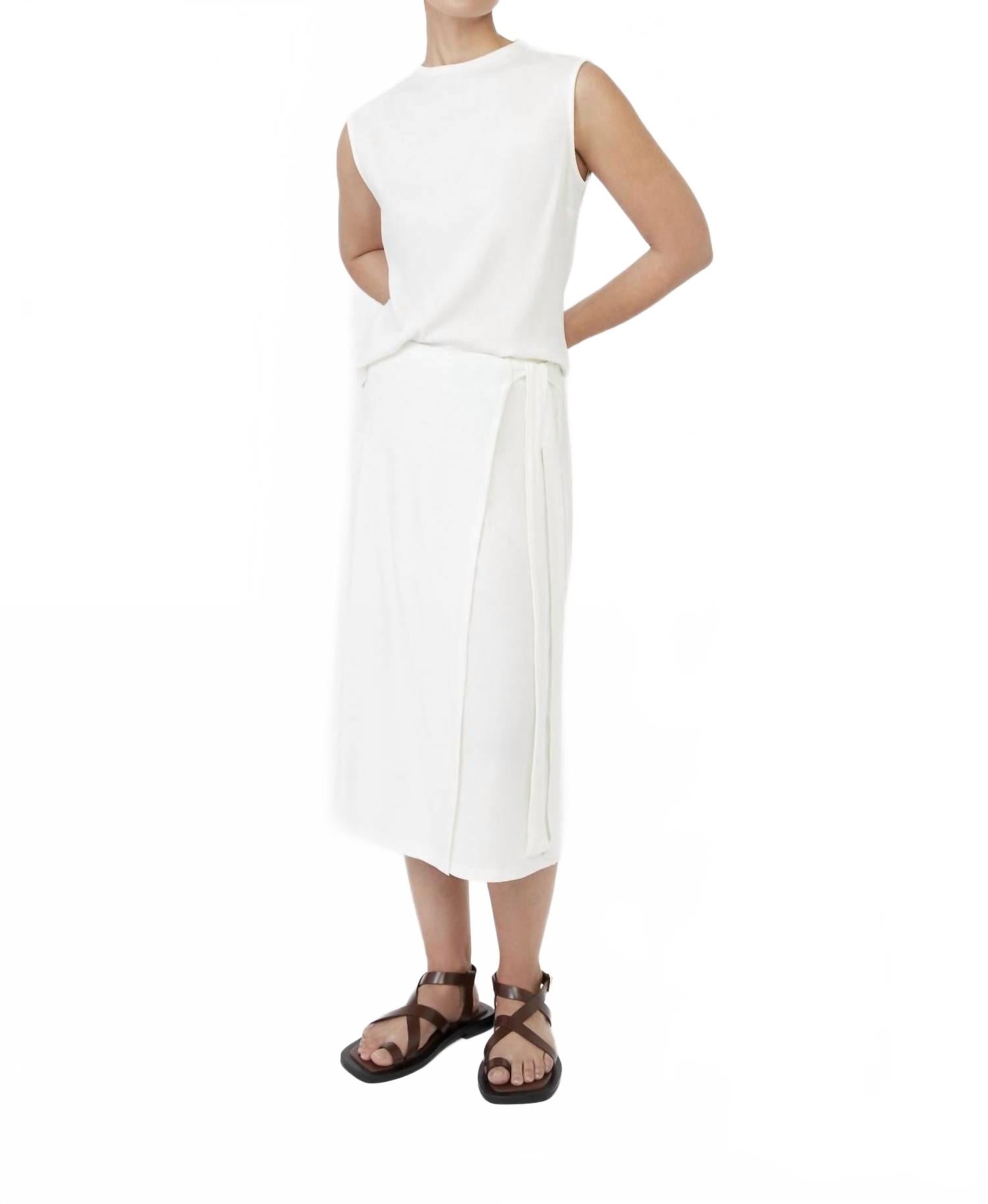 Ажурная юбка с запахом цвета айвори Dāl the Label, слоновая кость
Ажурная юбка с запахом цвета айвори Dāl the Label, слоновая кость