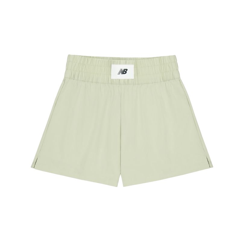 New Balance Женские белые повседневные шорты
New Balance Женские белые повседневные шорты