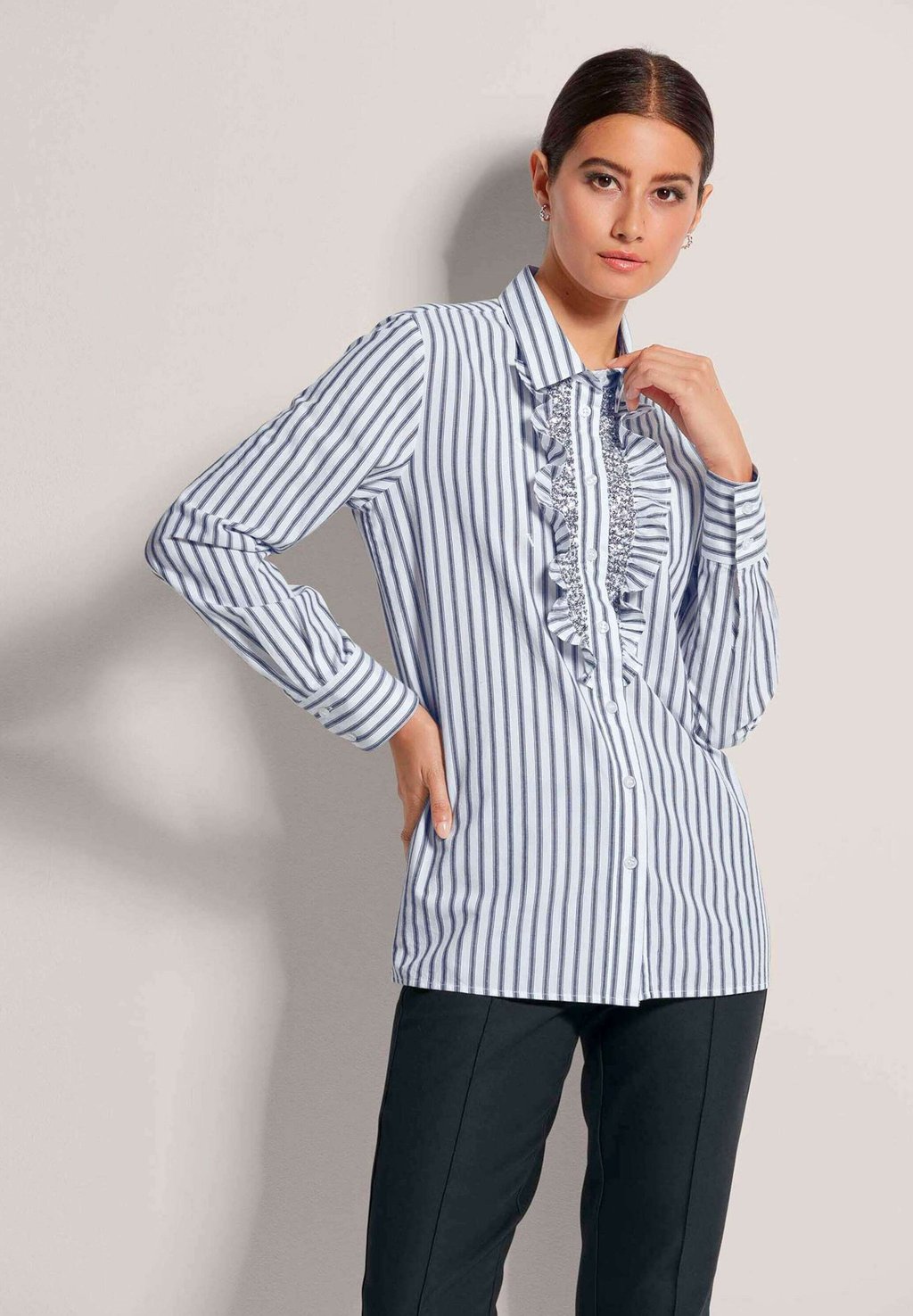 Блузка на пуговицах MADELEINE, белый
Блузка на пуговицах MADELEINE, белый