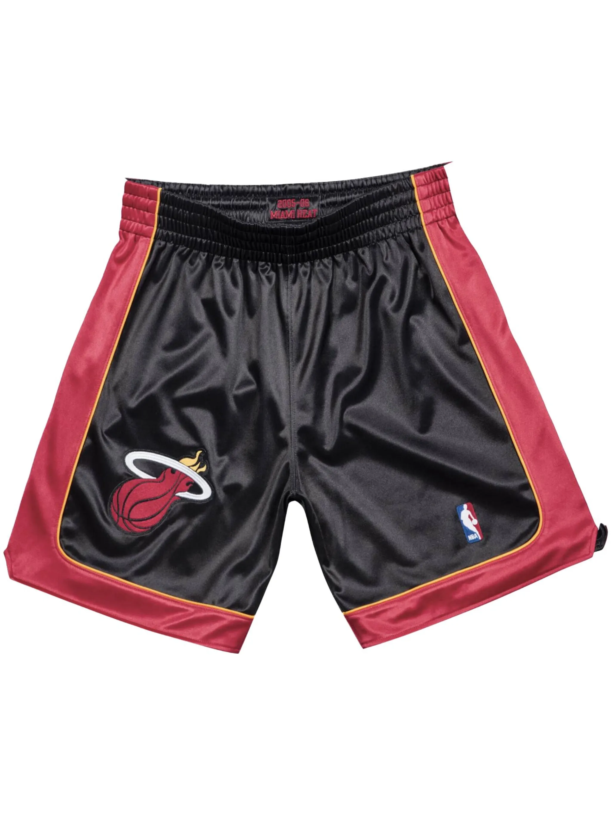 Шорты NBA Miami Heat 05-06 Mitchell & Ness, черный
Шорты NBA Miami Heat 05-06 Mitchell & Ness, черный