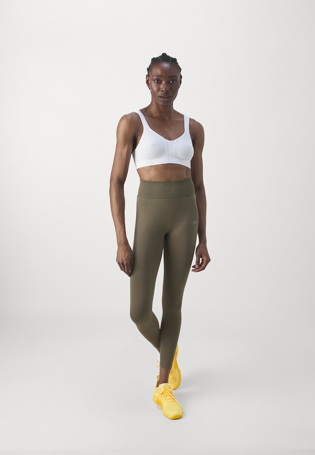 Спортивный бюстгальтер для интенсивных занятий спортом Energy Lite Triumph, белый
Спортивный бюстгальтер для интенсивных занятий спортом Energy Lite Triumph, белый