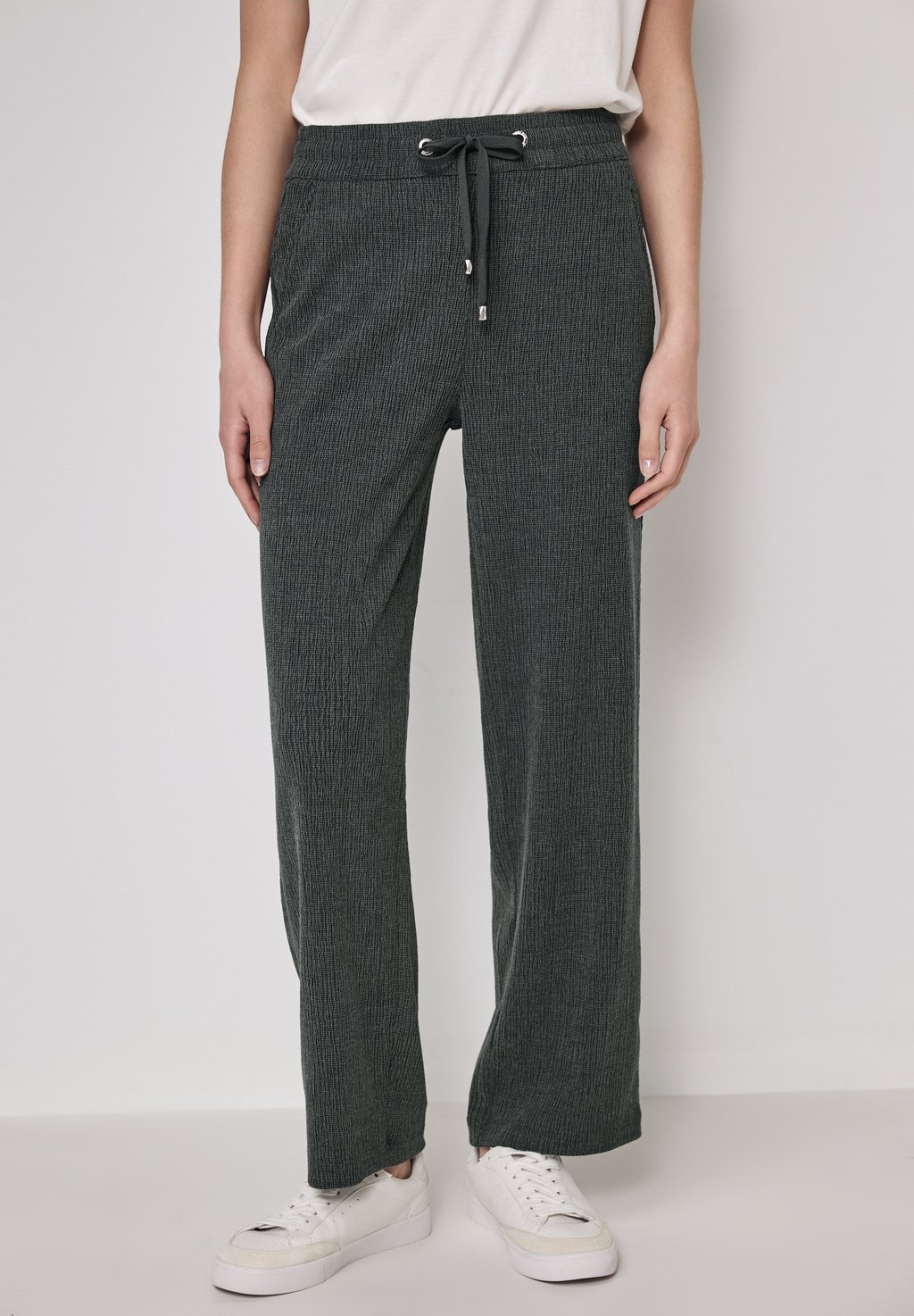 Брюки STRAIGHT LEG STRUKTUR Street One Studio, цвет Grün
Брюки STRAIGHT LEG STRUKTUR Street One Studio, цвет Grün