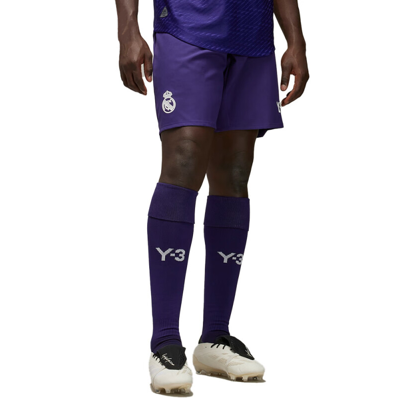 Adidas Real Madrid X 23/24 Fourth Authentic шорты - Limited Collection Y-3, фиолетовый
Adidas Real Madrid X 23/24 Fourth Authentic шорты - Limited Collection Y-3, фиолетовый