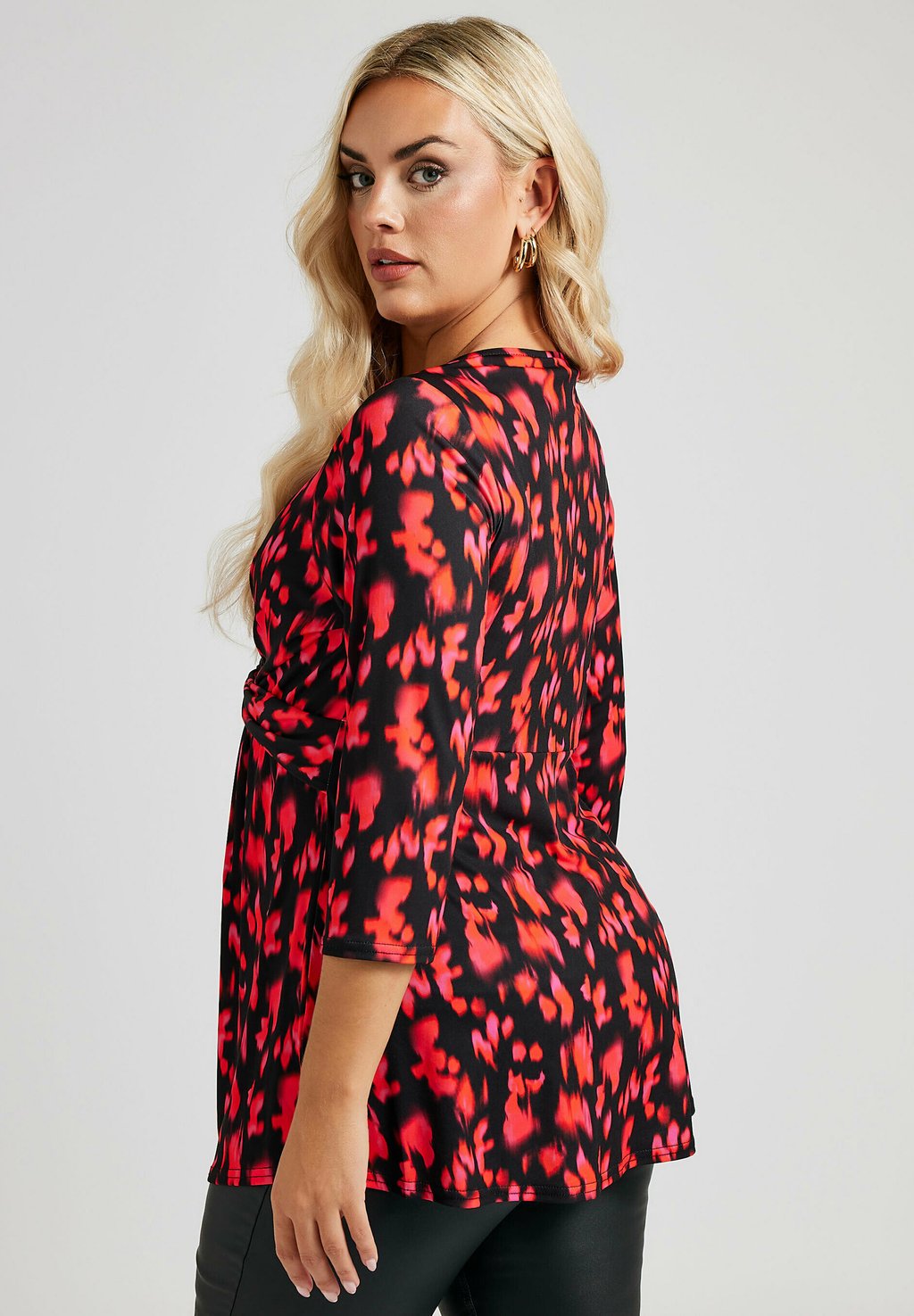 Блуза KNOT FRONT Yours Clothing, красный 
Блуза KNOT FRONT Yours Clothing, красный