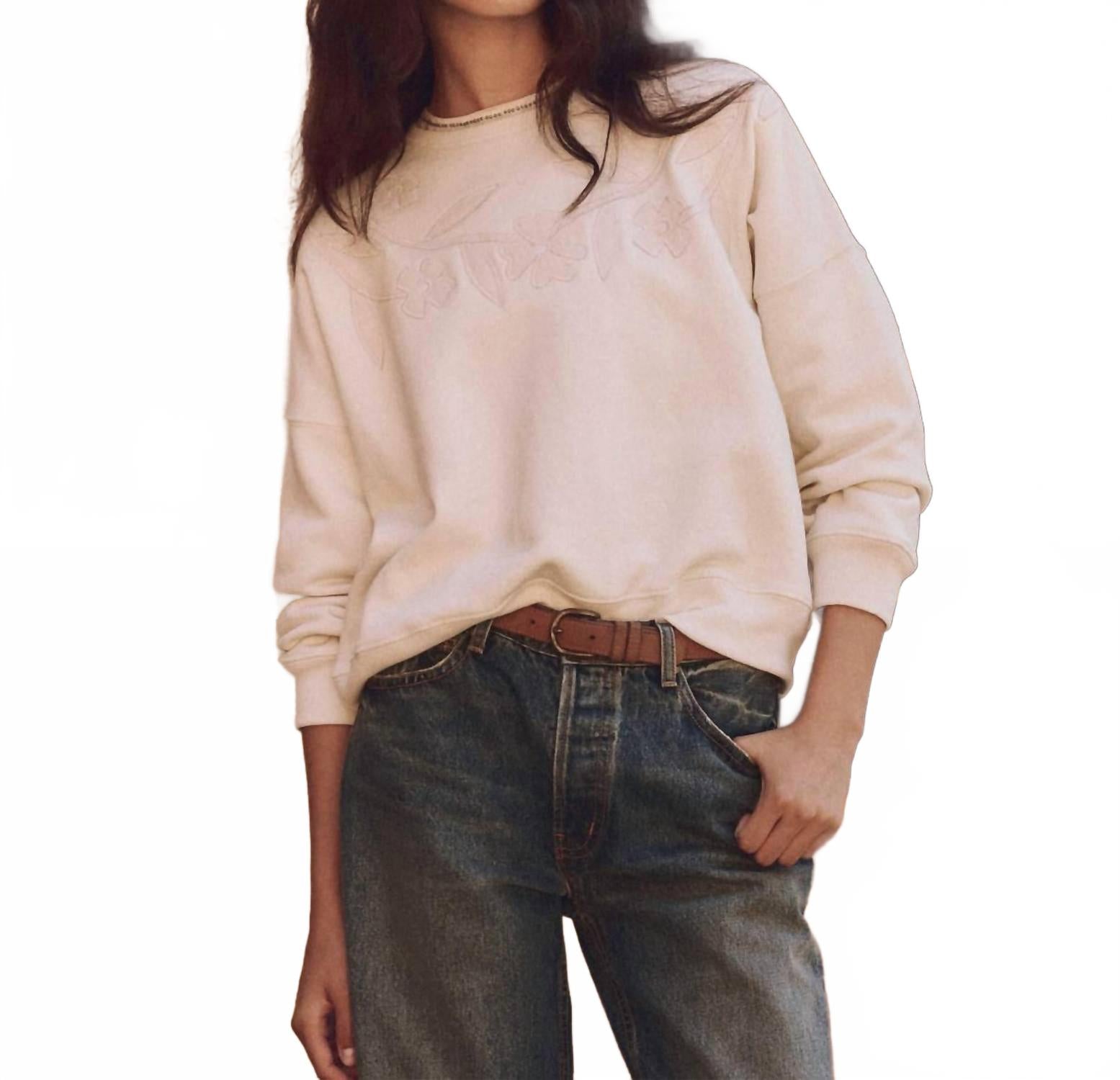 Свитшот с цветочной аппликацией в выбеленном белом THE GREAT
Свитшот с цветочной аппликацией в выбеленном белом THE GREAT