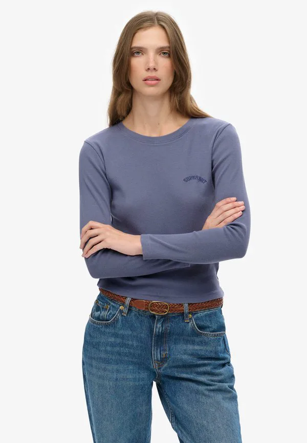 Спортивная одежда, футболка с длинными рукавами, окрашенная в фирменный цвет. Superdry & Co, Mariner Navy, Синий, Спортивная одежда, футболка с длинными рукавами, окрашенная в фирменный цвет. Superdry & Co, Mariner Navy
Спортивная одежда, футболка с длинными рукавами, окрашенная в фирменный цвет. Superdry & Co, Mariner Navy, Синий, Спортивная одежда, футболка с длинными рукавами, окрашенная в фирменный цвет. Superdry & Co, Mariner Navy