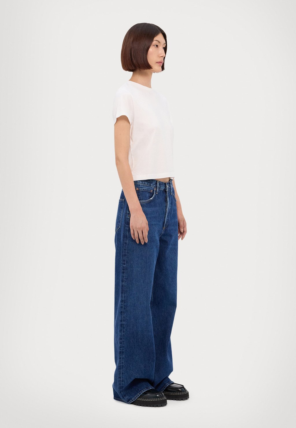 Джинсы свободного кроя DAME Agolde, цвет Dark-Blue Denim
Джинсы свободного кроя DAME Agolde, цвет Dark-Blue Denim