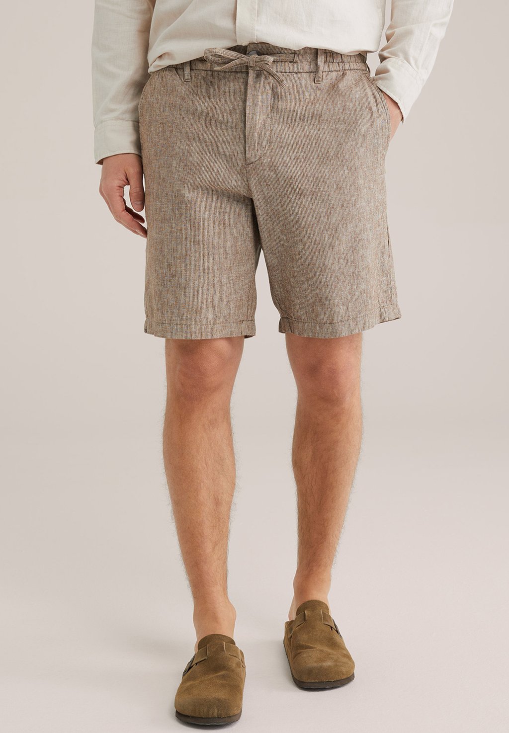 Шорты WE Fashion, коричневый 
Шорты WE Fashion, коричневый