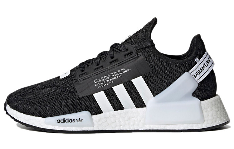 Кроссовки Adidas NMD_R1 V2 'Core Black White'
Кроссовки Adidas NMD_R1 V2 'Core Black White'