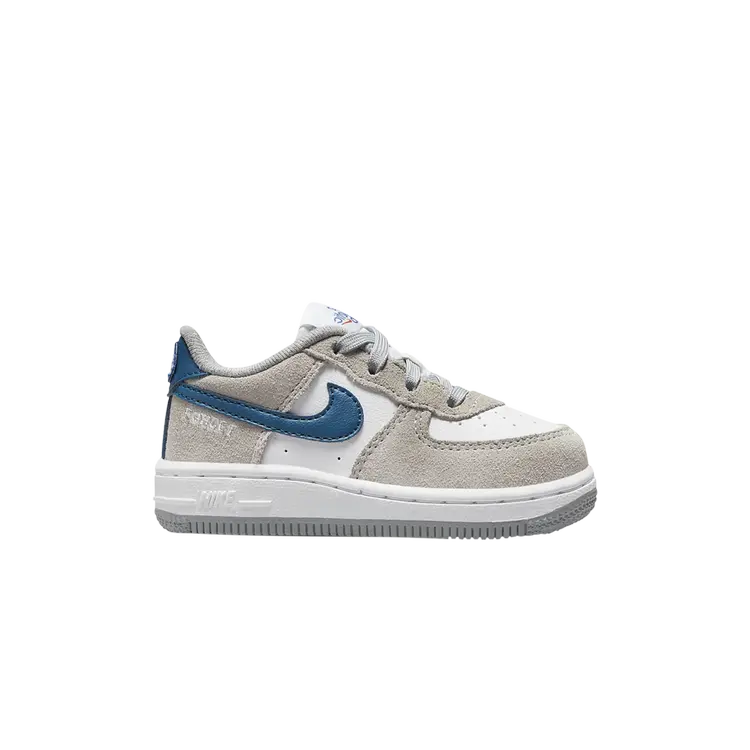 Кроссовки Nike Force 1 LV8 TD, серый
Кроссовки Nike Force 1 LV8 TD, серый