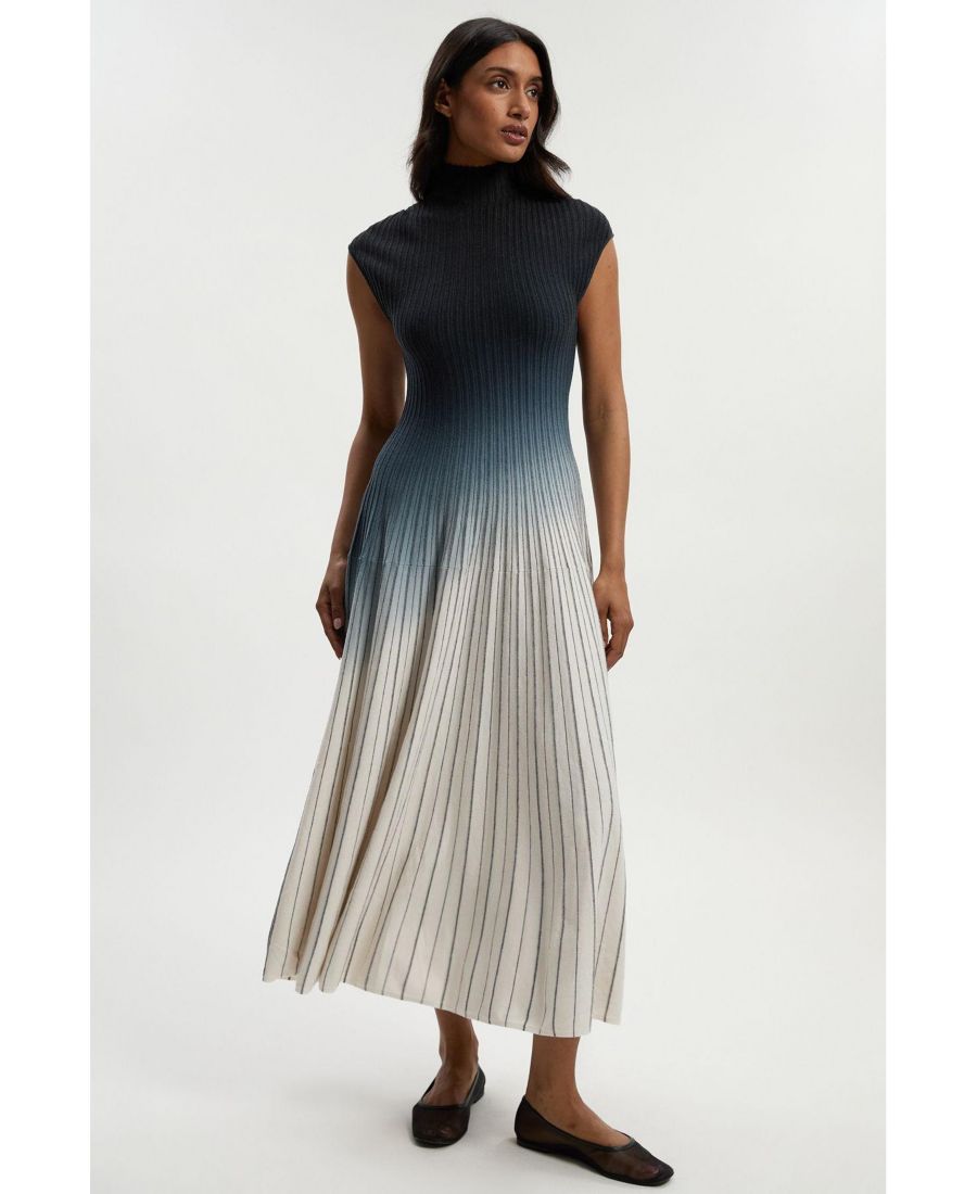 Женское вязаное макси-платье с эффектом градиентной окраски Karen Millen, Navy
Женское вязаное макси-платье с эффектом градиентной окраски Karen Millen, Navy