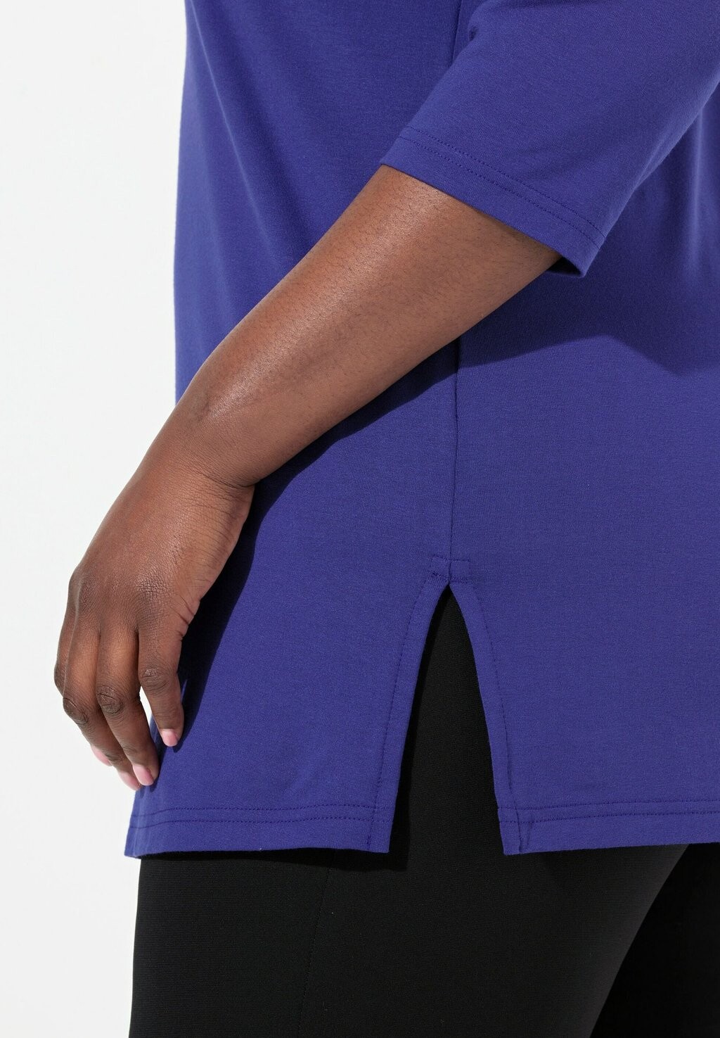 Топ с длинными рукавами TIEFER RUNDHALSAUSSCHNITT Ulla Popken, сиреневый 
Топ с длинными рукавами TIEFER RUNDHALSAUSSCHNITT Ulla Popken, сиреневый