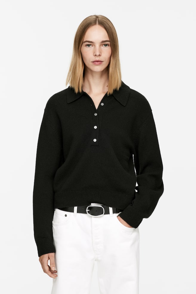 Шерстяной свитер поло Arket, черный
Шерстяной свитер поло Arket, черный
