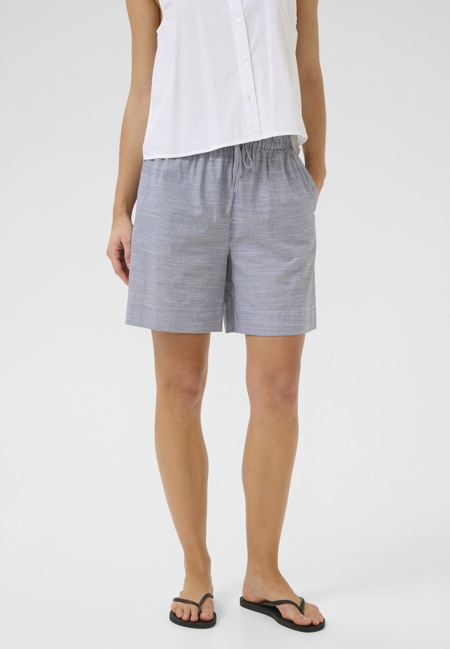 Шорты My Essential Wardrobe SKYE, Dark Sapphire Blue Striped/Dark Blue
Шорты My Essential Wardrobe SKYE, Dark Sapphire Blue Striped/Dark Blue