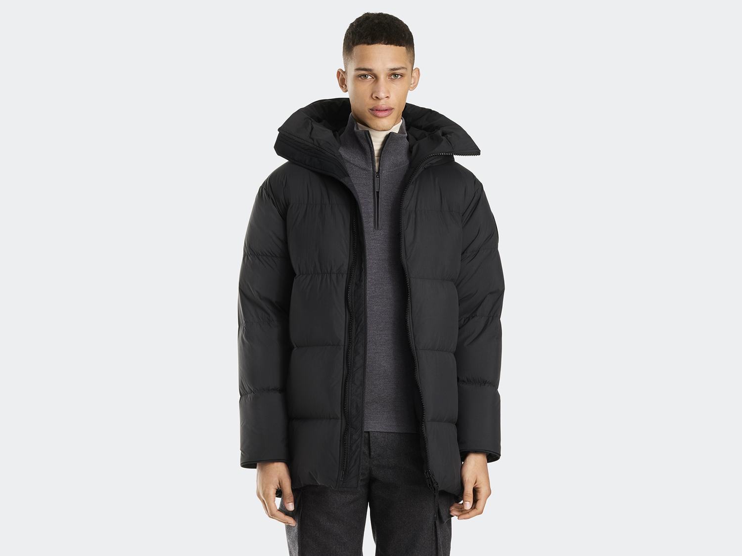 Пуховик Canada Goose Lawrence Black Label, черный
Пуховик Canada Goose Lawrence Black Label, черный