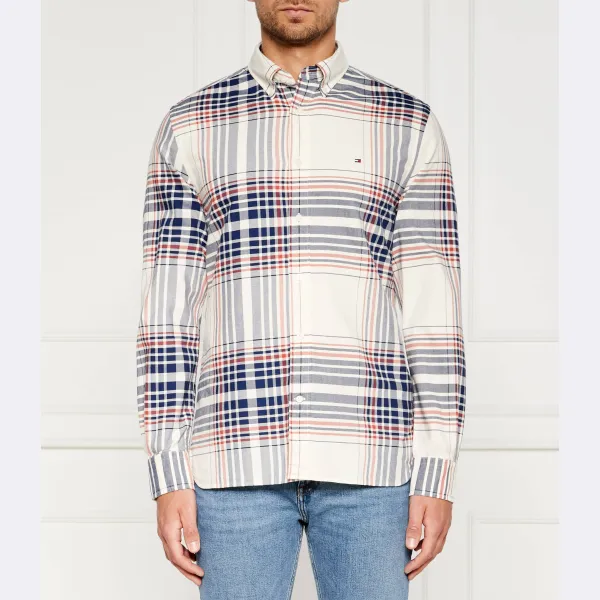 Оксфордская рубашка стандартного кроя в клетку Tommy Hilfiger, бежевый
Оксфордская рубашка стандартного кроя в клетку Tommy Hilfiger, бежевый