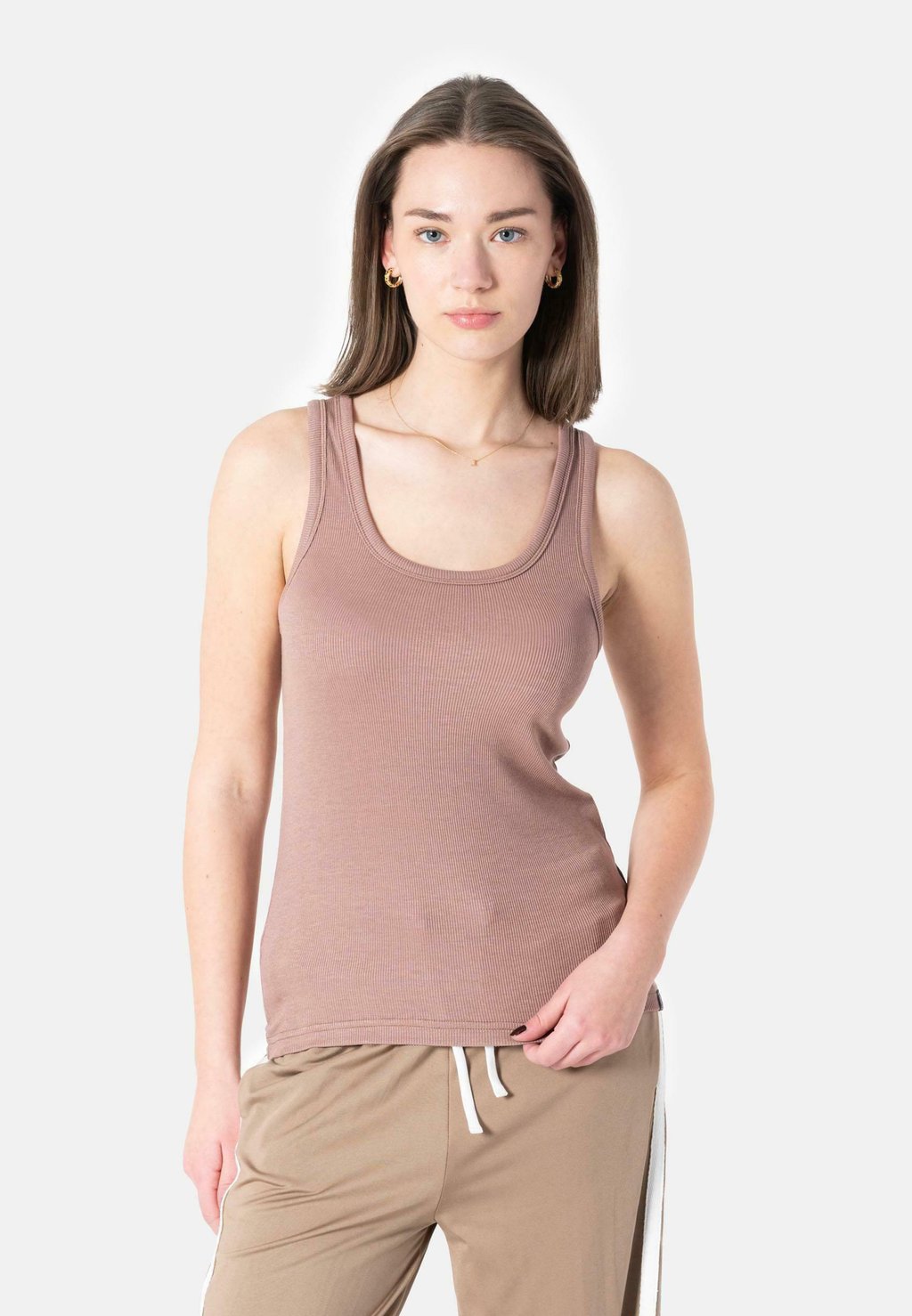 Топ Elias Rumelis, коричневый
Топ Elias Rumelis, коричневый