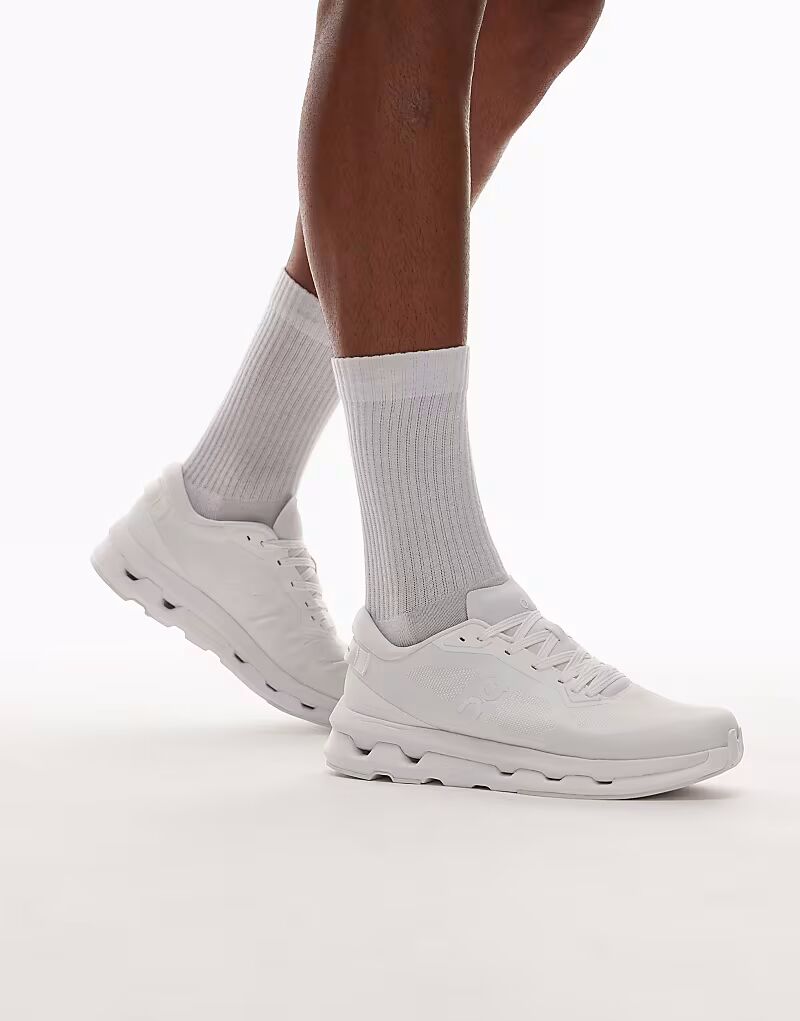 Кроссовки ON Cloudzone для ежедневного ношения в белом цвете On Running 
Кроссовки ON Cloudzone для ежедневного ношения в белом цвете On Running