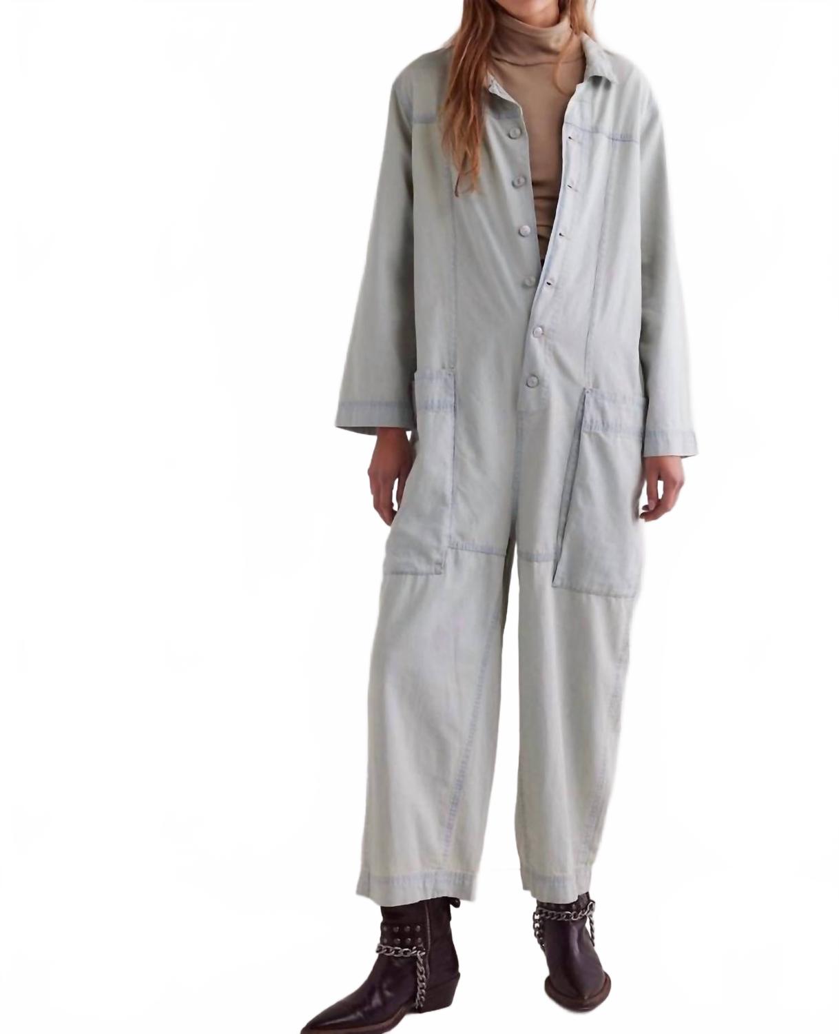 Маргарита комбинезон в светло-голубом Free People
Маргарита комбинезон в светло-голубом Free People