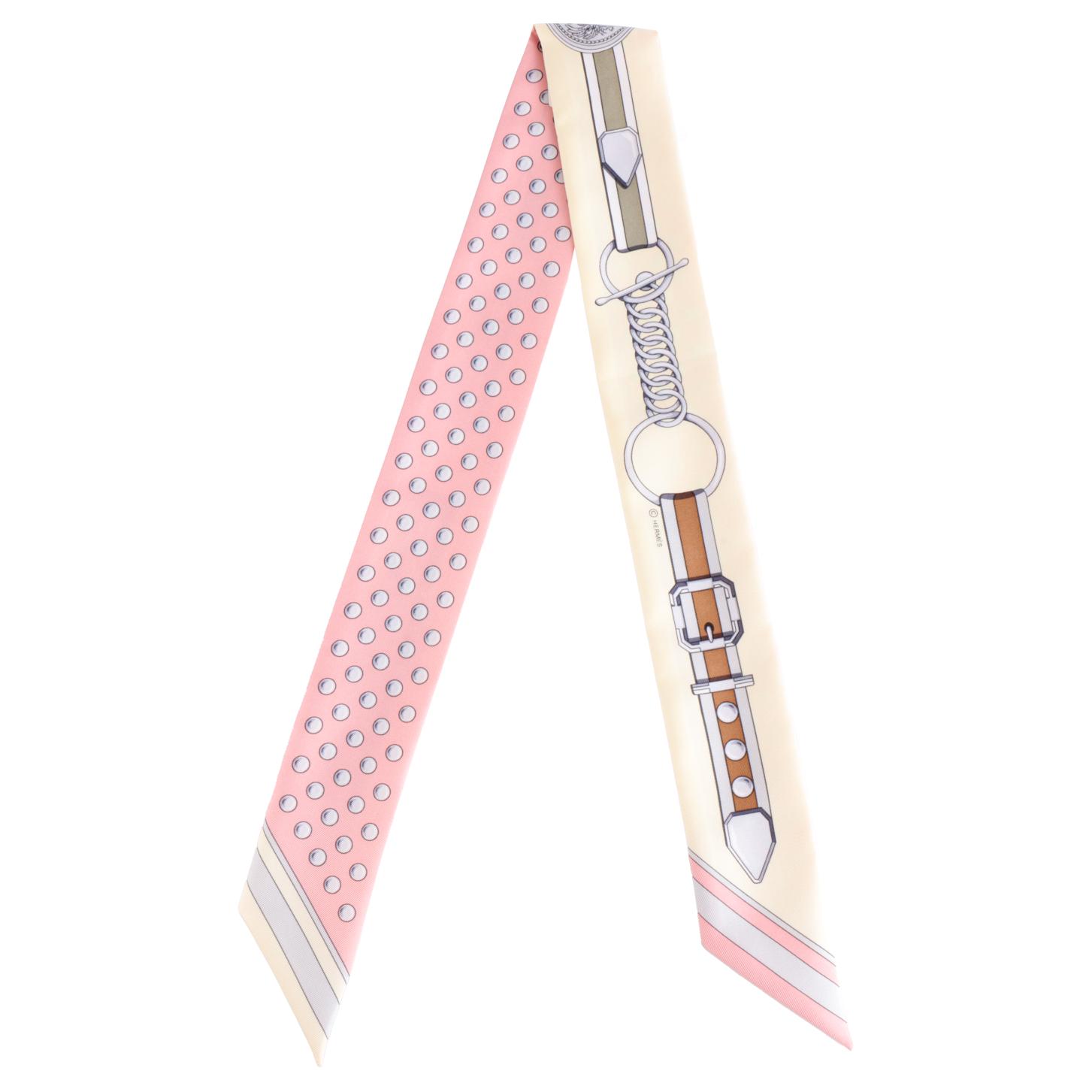 Hermès Pre Owned 1990 2025 Grand Tralala Шелковый Платок 
Hermès Pre Owned 1990 2025 Grand Tralala Шелковый Платок