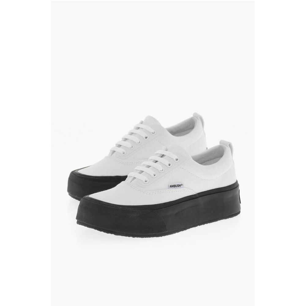 Низкие кеды из парусины с контрастной подошвой Ambush, Black and White
Низкие кеды из парусины с контрастной подошвой Ambush, Black and White