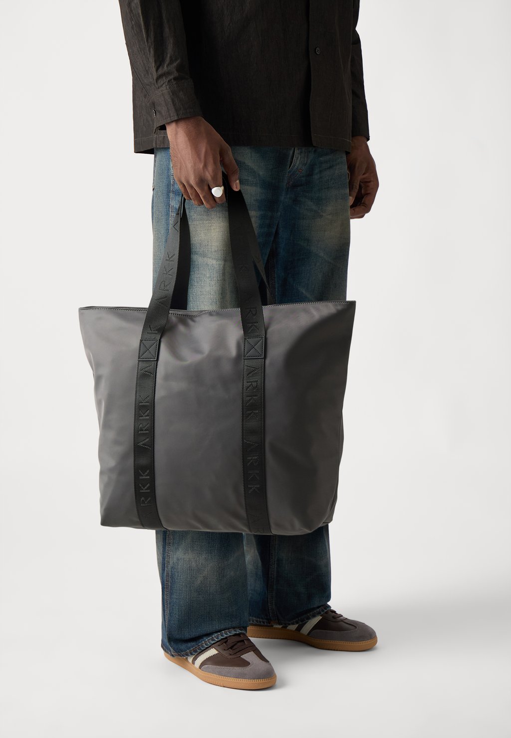 Сумка-тоут UNISEX ARKK Copenhagen, темно-серый
Сумка-тоут UNISEX ARKK Copenhagen, темно-серый