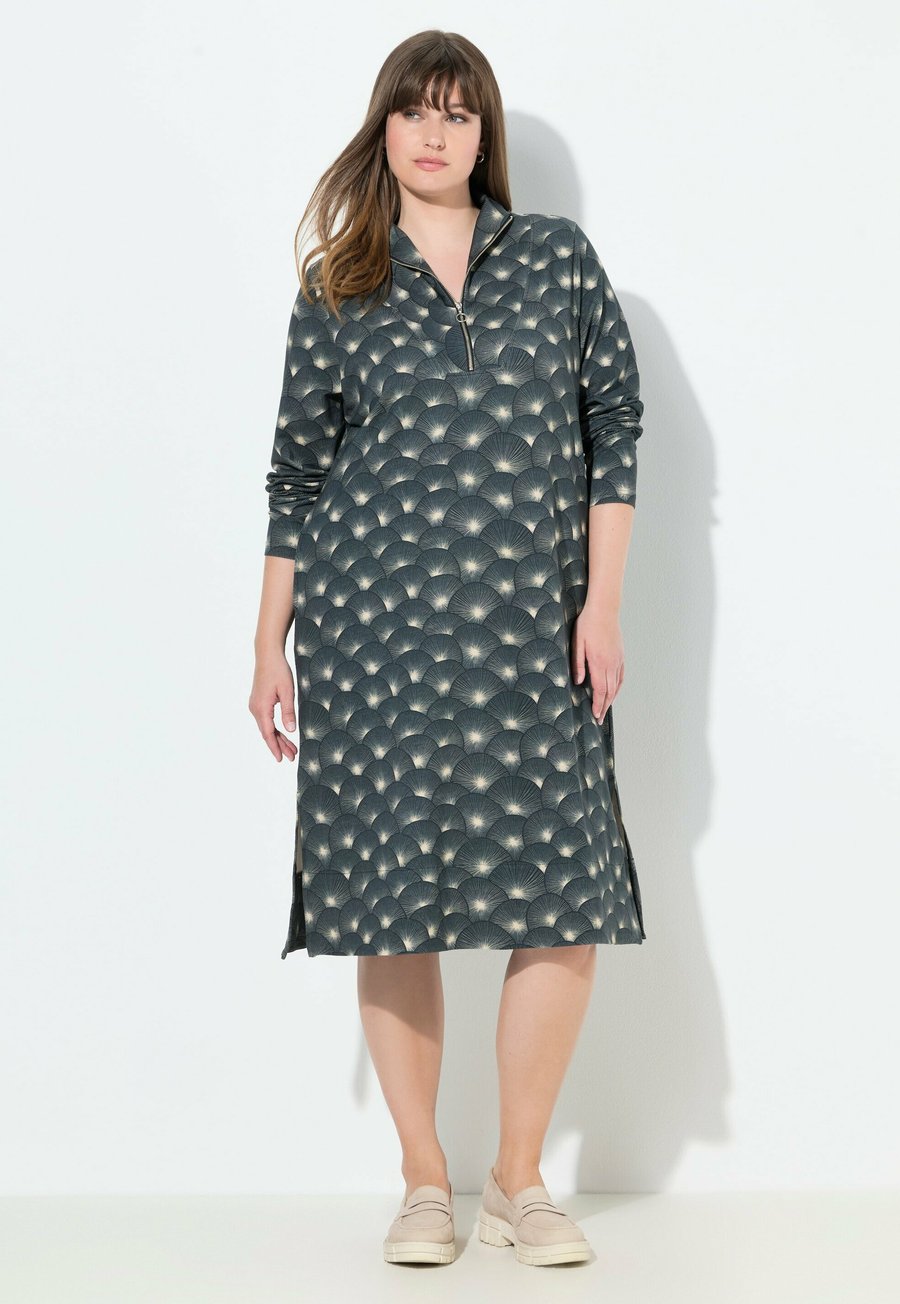 Платье Ulla Popken DANDELION, Black
Платье Ulla Popken DANDELION, Black