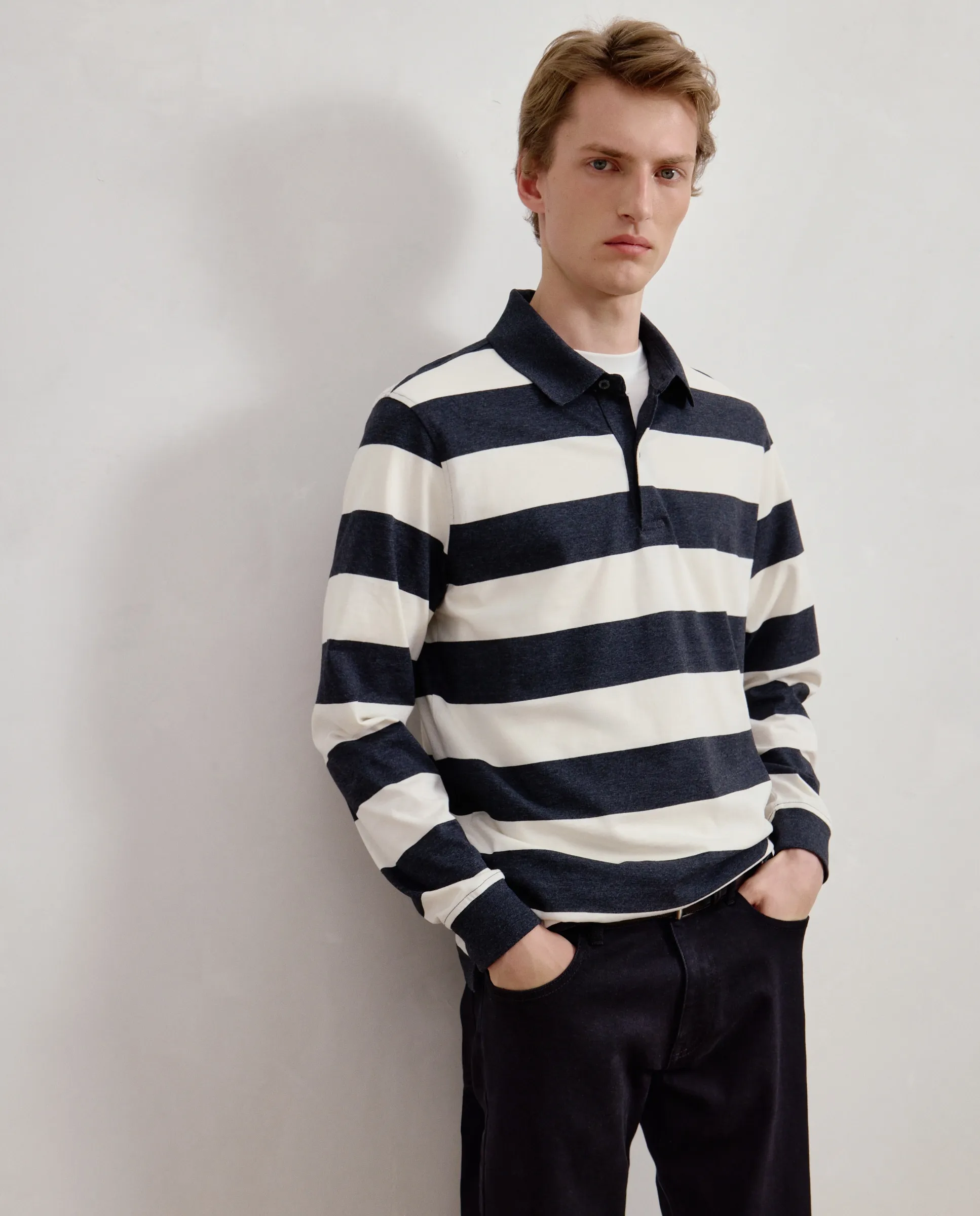 Мужская поло с длинным рукавом в широкую полоску Dustin, темно-серый
Мужская поло с длинным рукавом в широкую полоску Dustin, темно-серый