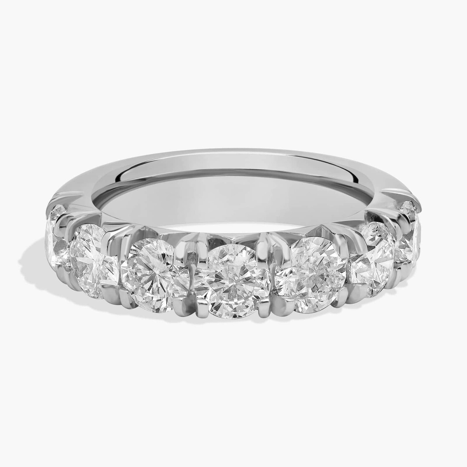 Юбилейное кольцо с французским паве из выращенных в лаборатории бриллиантов из 14-каратного белого золота (2 1/2 карата, два карата - FG / VS2-SI1) Blue Nile
Юбилейное кольцо с французским паве из выращенных в лаборатории бриллиантов из 14-каратного белого золота (2 1/2 карата, два карата - FG / VS2-SI1) Blue Nile