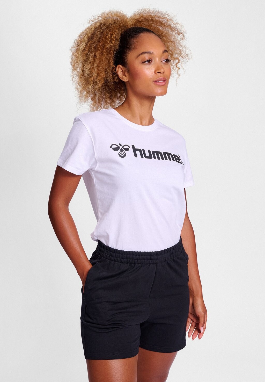 Футболка с принтом GO 2 0 LOGO S/S Hummel, цвет white
Футболка с принтом GO 2 0 LOGO S/S Hummel, цвет white
